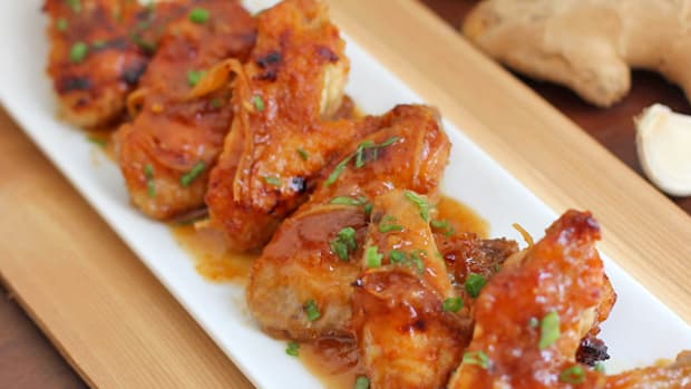 sticky-ginger-chicken-wings-wide