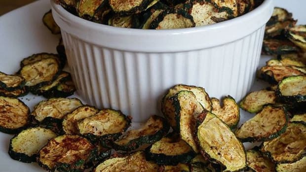 BARBECUE FLAVORED ZUCCHINI CHIPS