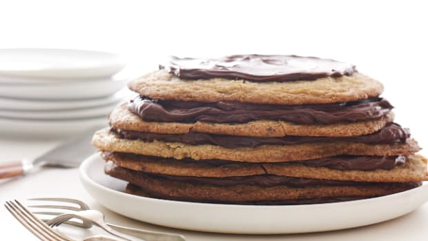 Chocolate chip cookie layer cake for pesach