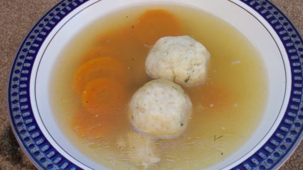 Herbed Matzo Ball Soup