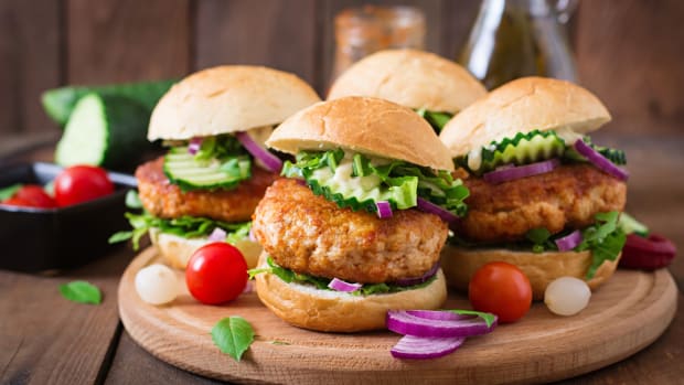 asian style turkey burgers with pickled cucumbers