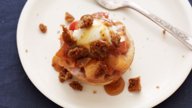 65- Caramel Peach Pie Bites- A La Mode with crunch