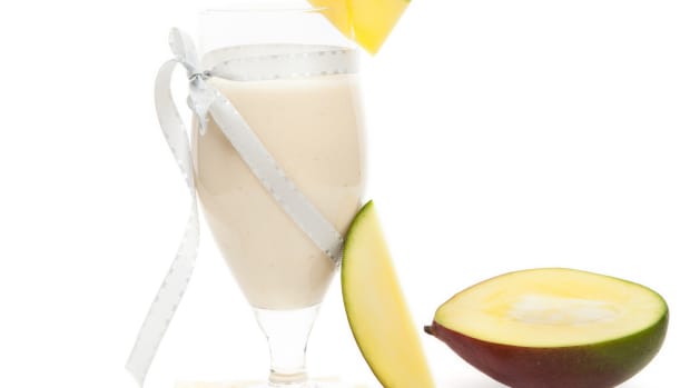 Mango Cheesecake Cocktail