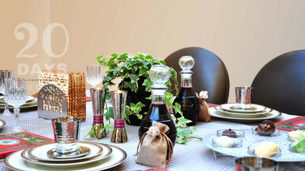 Passover countdown 20 days - set the table