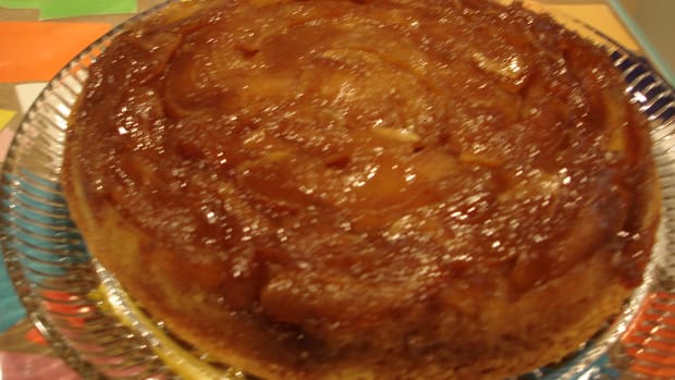 caramel apple upside down cake
