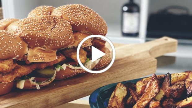 Challah schnitzel Sandwich video