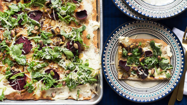 beet and goat cheese pizza
