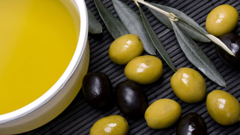 Everything You Need to Know About Cooking With Olive Oil