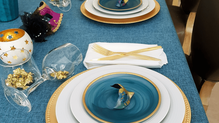 How To Set a Gorgeous Table For Purim