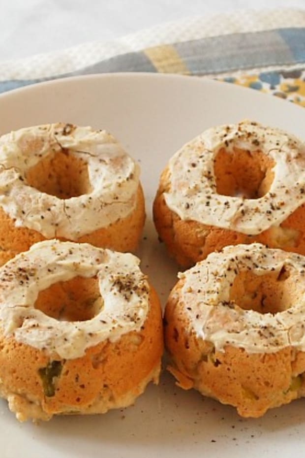 savory baked donuts