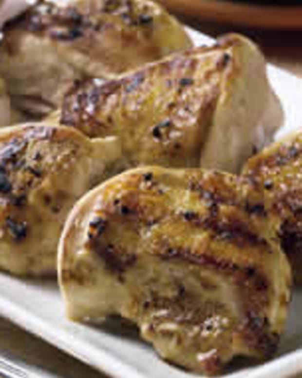 Grilled Chicken with Hot and Sweet Dipping Sauce