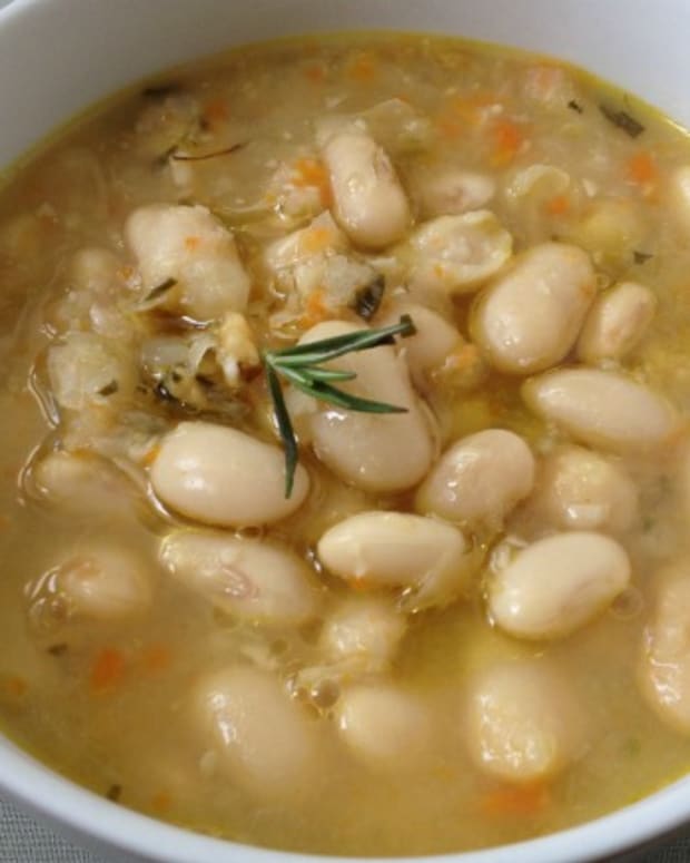 heirloom white bean soup