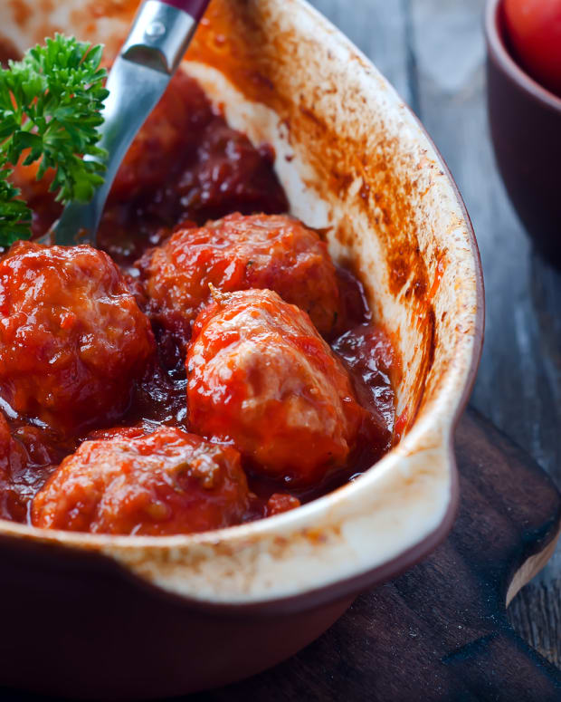 sweet and sour meatballs horizontal