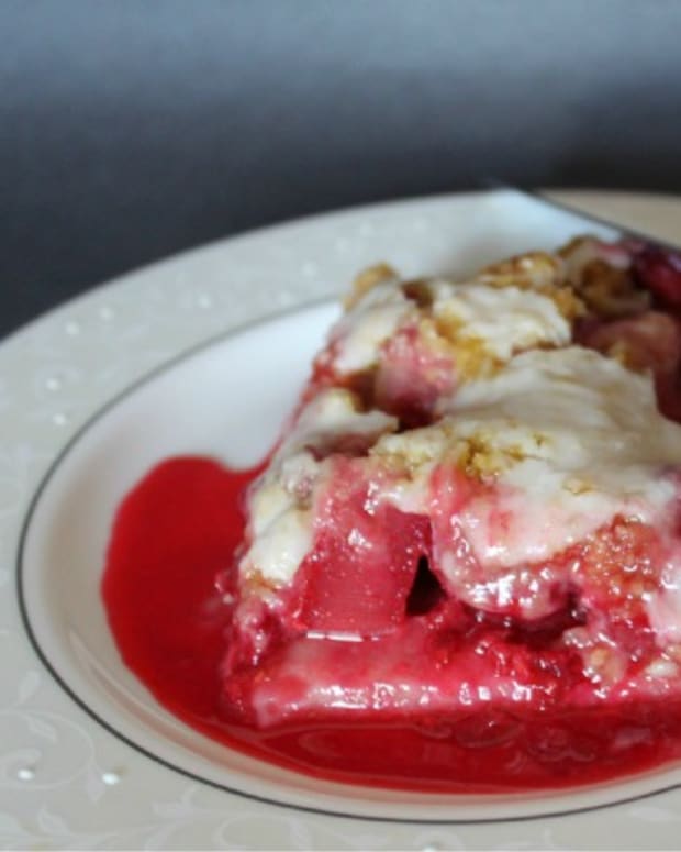 Raspberry Rhubarb Slab Pie