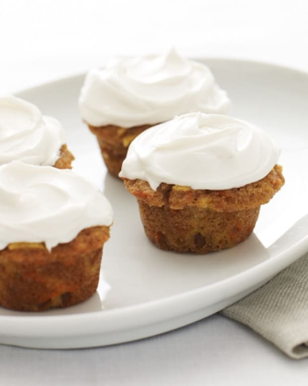 Carrot Apple Mini Cupcakes with Non-Dairy Cream Cheese Icing