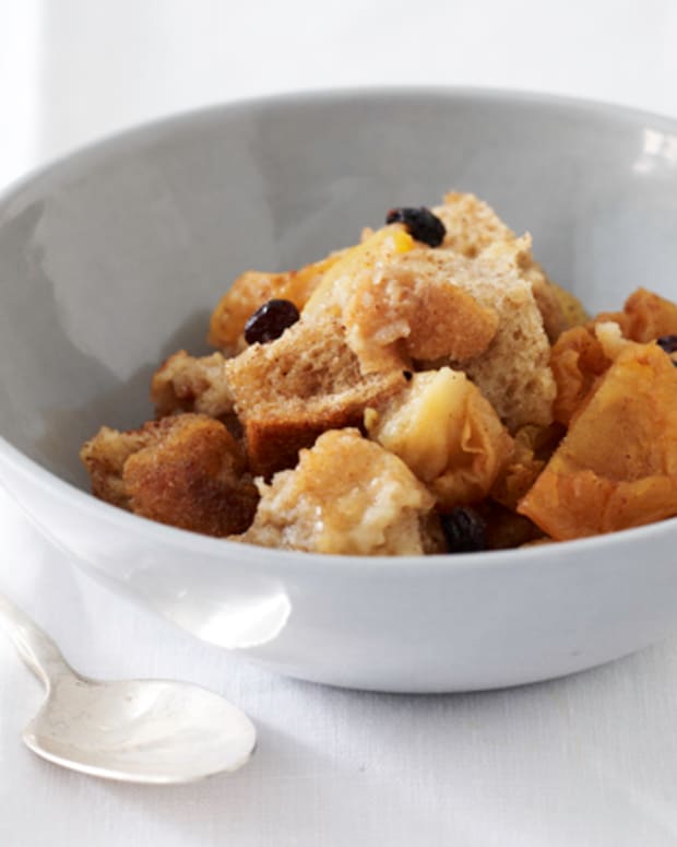 Bread Pudding with Pears, Currants and Cinnamon