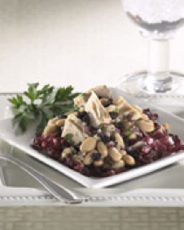 Tuscan-Style White Bean and Tuna Salad