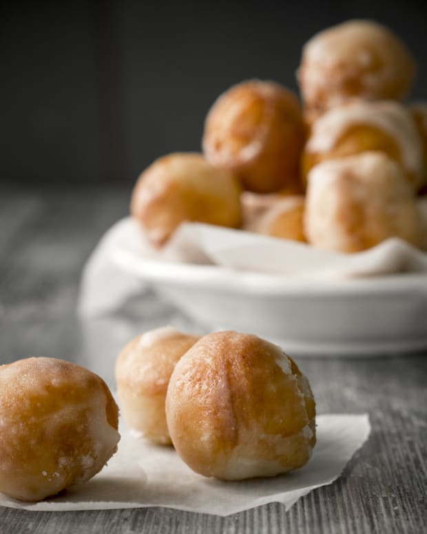carmelized corn, thyme and onion donut holes