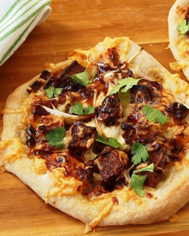BBQ-Seitan-Pizza