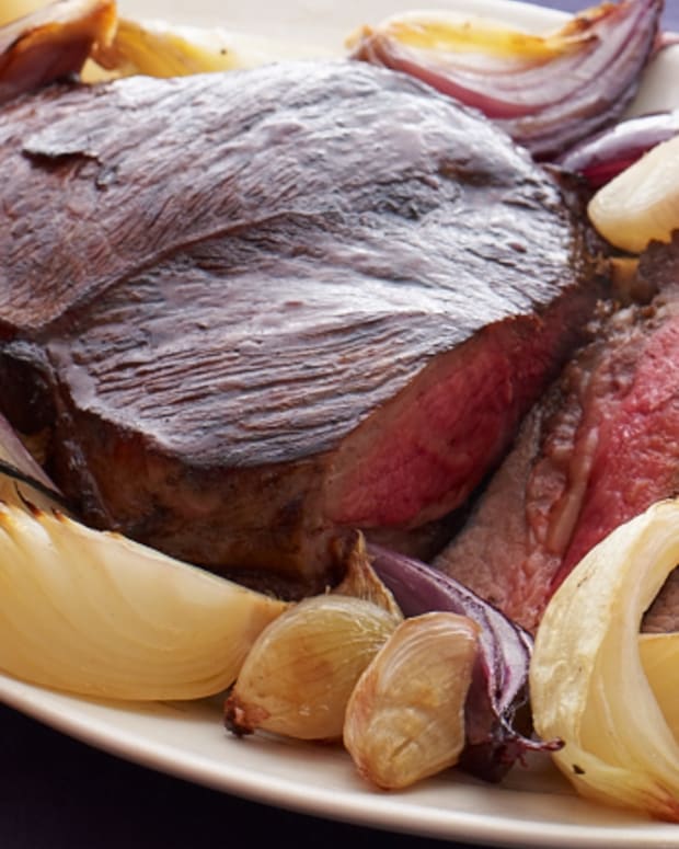Balsamic London Broil with Roasted Onions