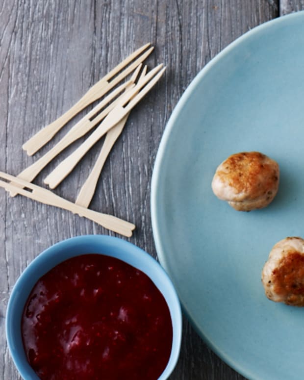 turkey meatballs with cranberry sauce