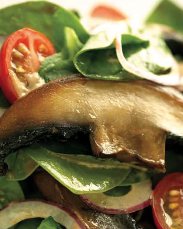 baby-spinach-and-portobello-mushroom-salad