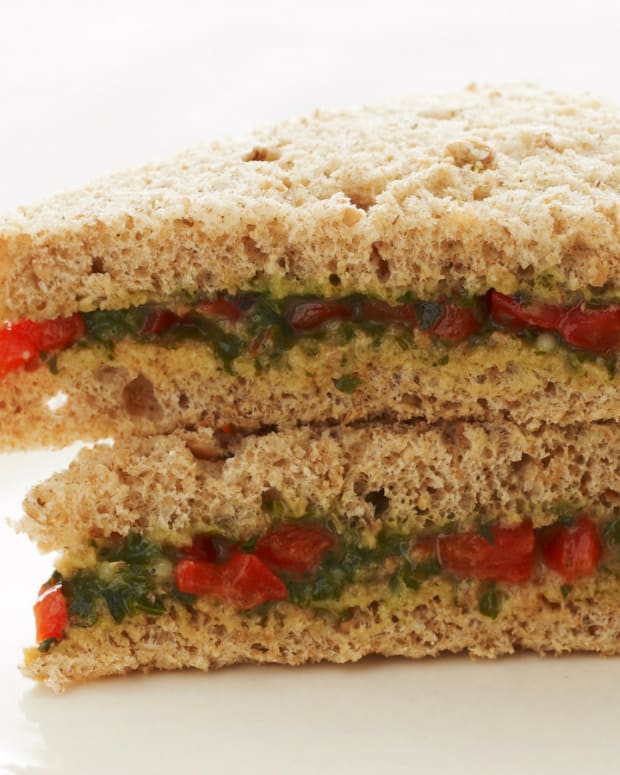 roasted red pepper and pesto tea sandwich