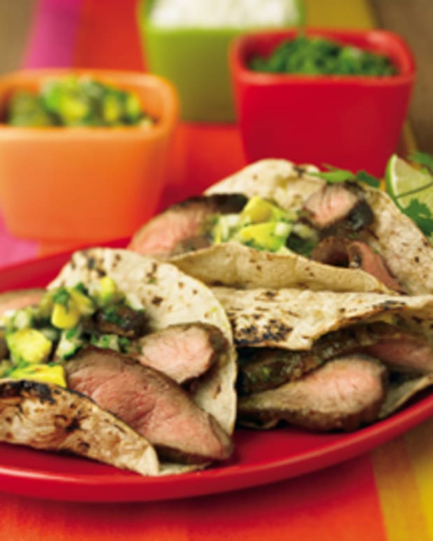 Carnitas-Style_Grilled_Beef_Tacos