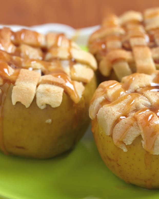 Individual Baked Apple Pies