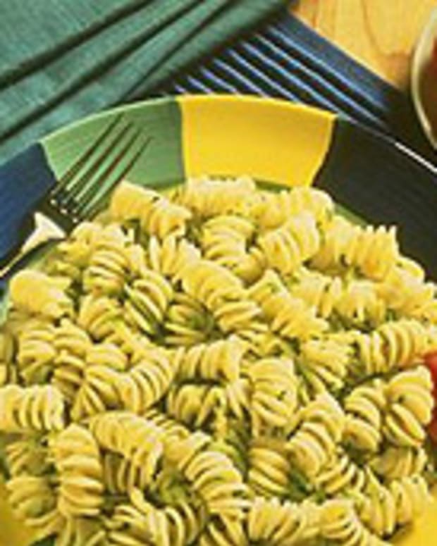 Pasta with Zucchini and Roasted Garlic