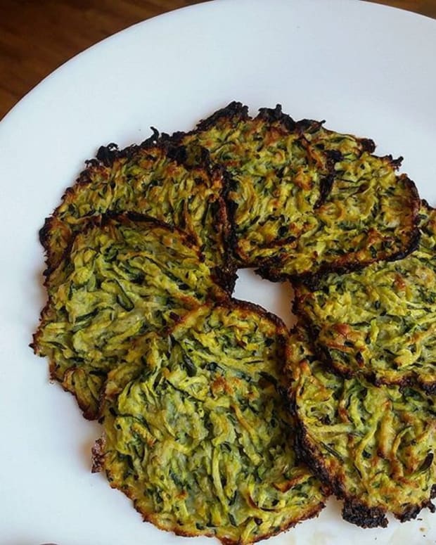 BAKED ZUCCHINI FRITTERS