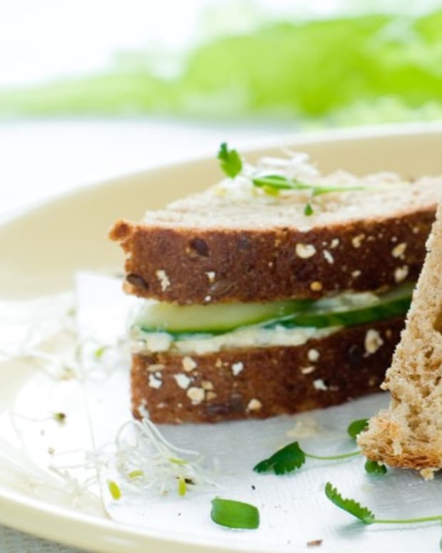 egg salad with cucumber1