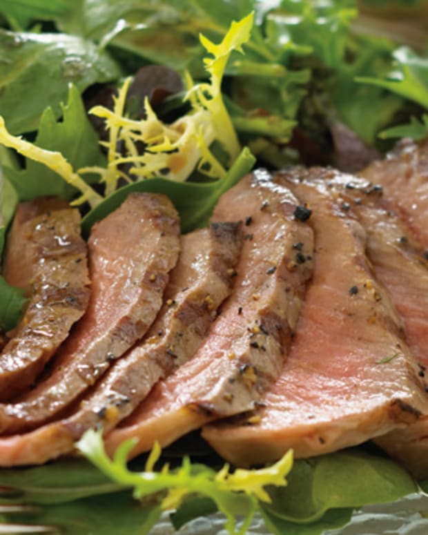 Mixed Greens with Grilled Steak & Walnut Romesco