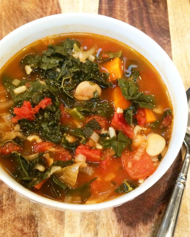Hearty Kale-Bean Soup8