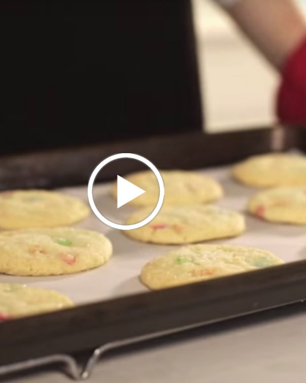 Bejewelled Sugar Cookies Video