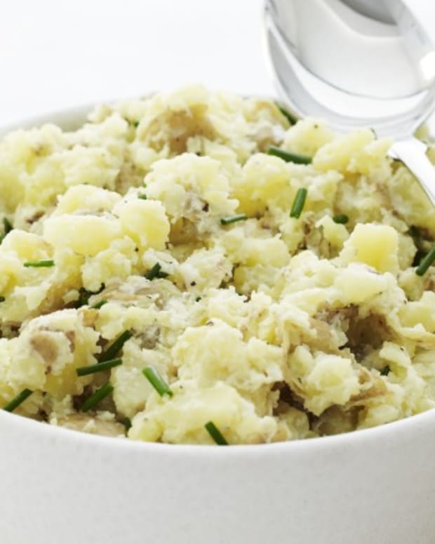 Creamy Smashed Potatoes with Chives