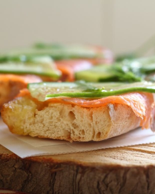 cucumber and salmon sandwich