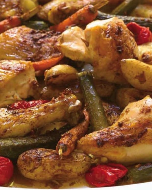 roasted-garlic-chicken-and-baby-vegetables