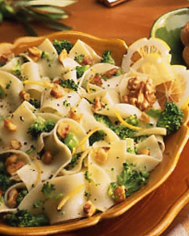 Broccoli Walnut Noodles