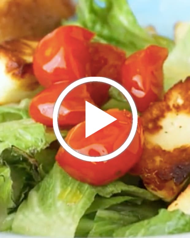 Grilled Halloumi Cheese Salad
