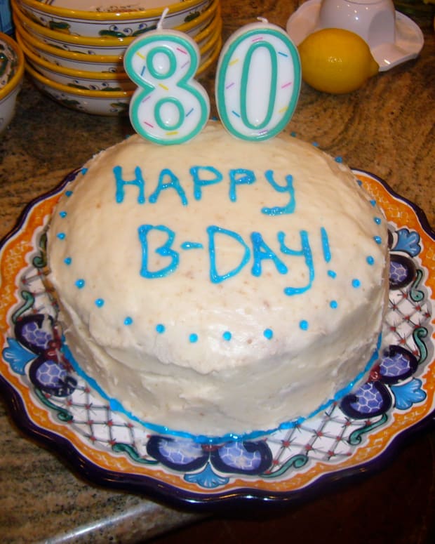 White Birthday Cake with Buttercream Frosting