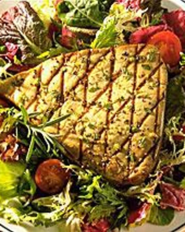 Provençal Grilled Tuna Salad