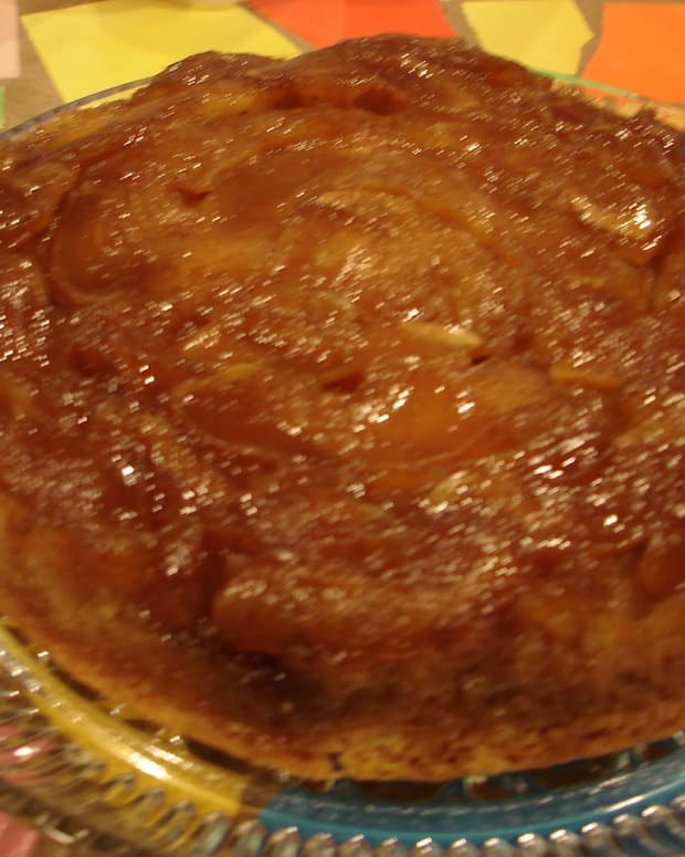 caramel apple upside down cake