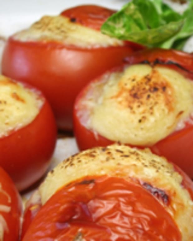 Cheesey Baked Tomatoes Stuffed with Rice