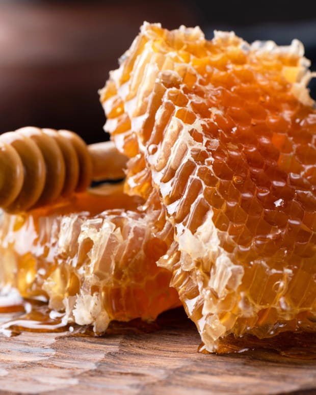 Honey comb drizzle