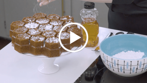 apples and honey cake video