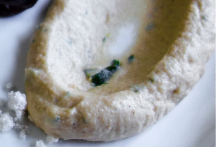 ROASTED CAULIFLOWER HUMMUS