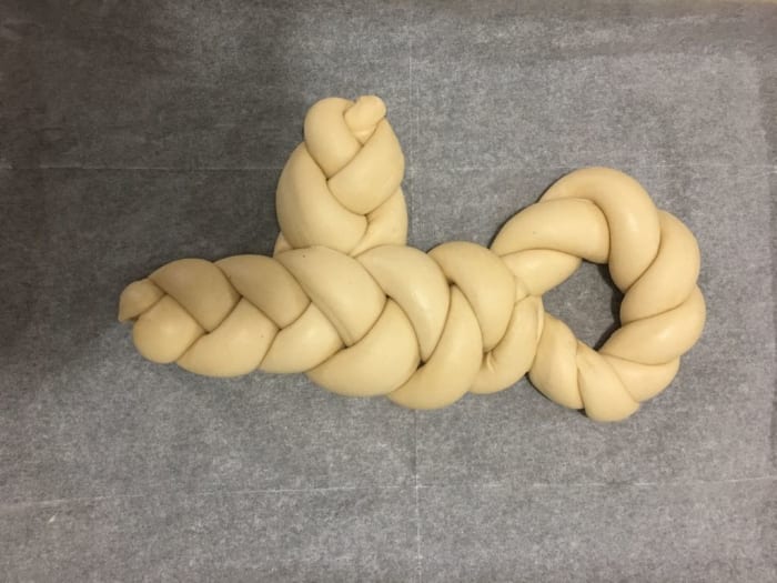 Schlissel Challah Shape Variations - Jamie Geller