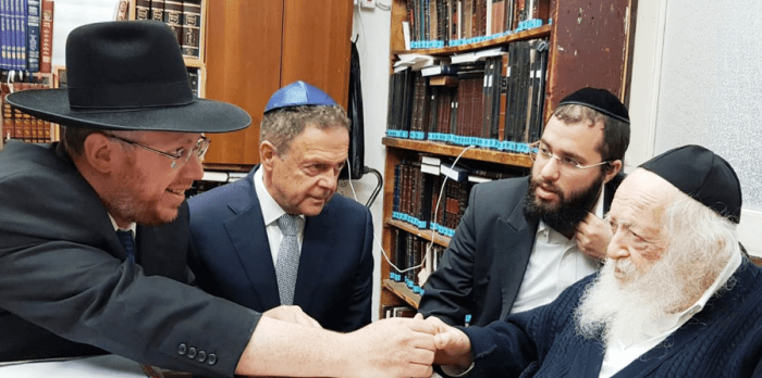 With General Manager Avner On, "paying a visit to the Rabbi I admire most," HaGaon HaRav Chaim Kanievsky Shlita
