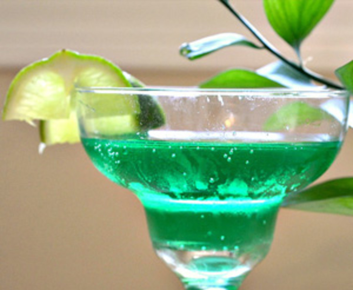 earth-day-cocktail-recipes-green-plantini